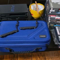 nintendo switch 1 carrying case + oem  wrist straps pair