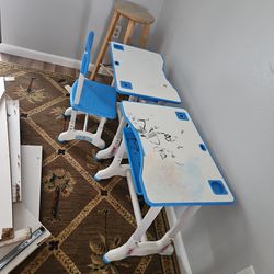 Free Kids 2 Desk And A Chair
