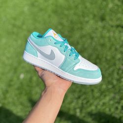 Jordan 1 Low (GS) “New Emerald”