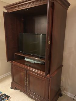FREE-Thomasville linen closet/tv