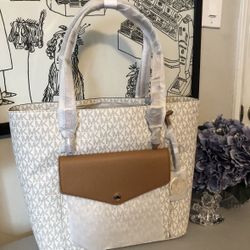 NWT Michael Kors Large Jet Tote 