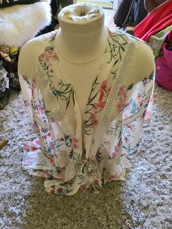 Beautiful new 2x robe