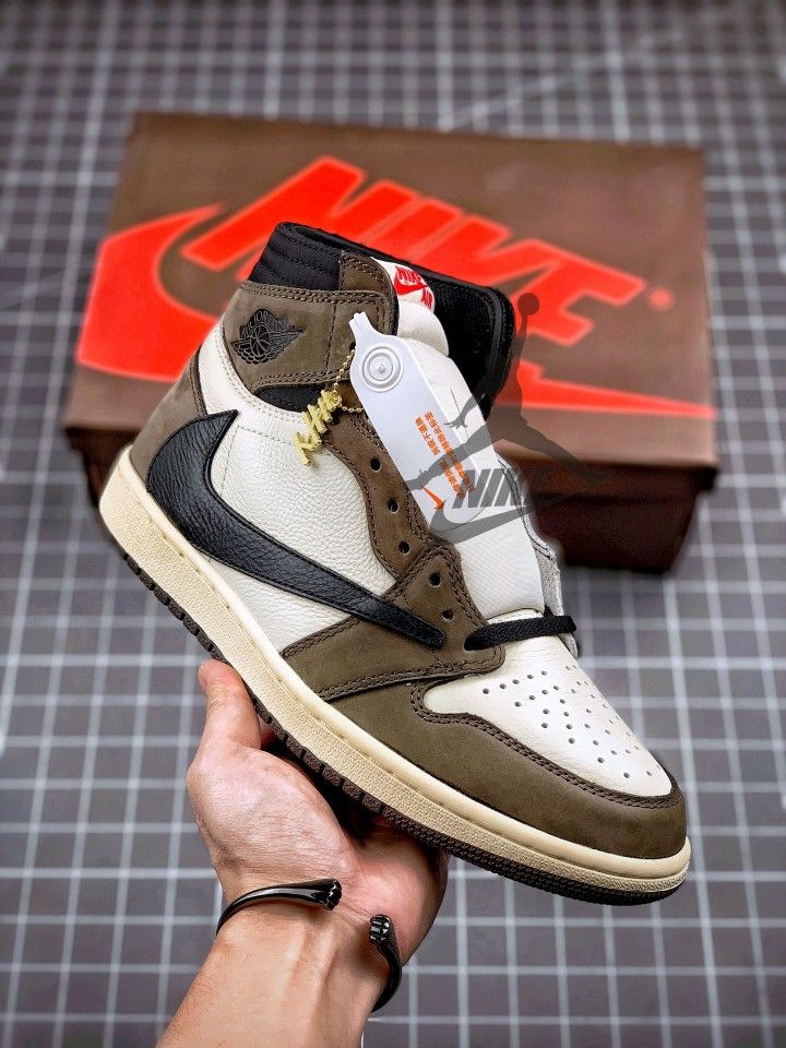 Jordan 1 Retro High Travis Scott Never Used