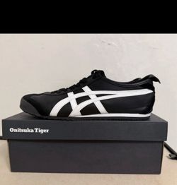 Onitsuka Tiger black and white Mens US size 11 used