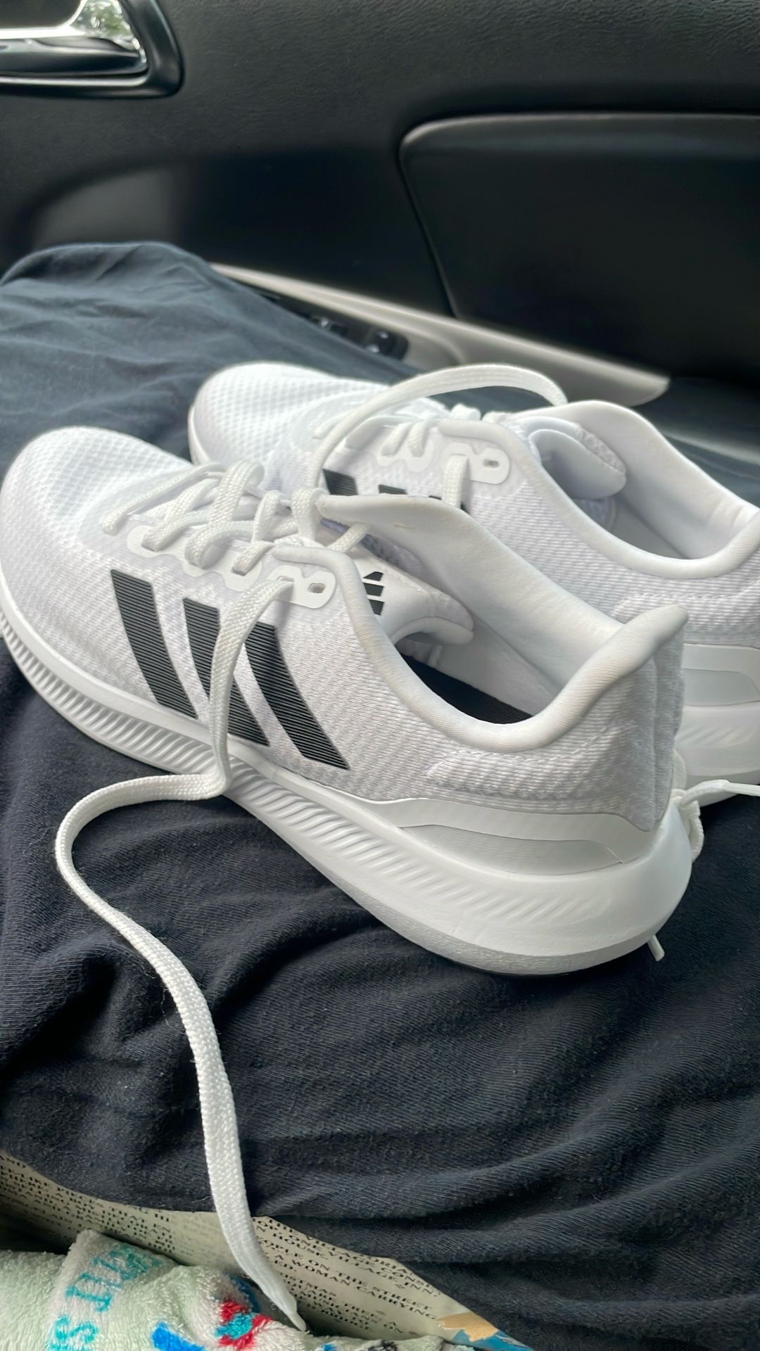 Adidas Cloud Foam 8.5 Women’s