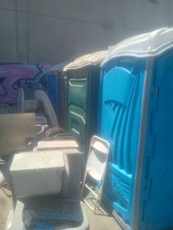 Portable restroom