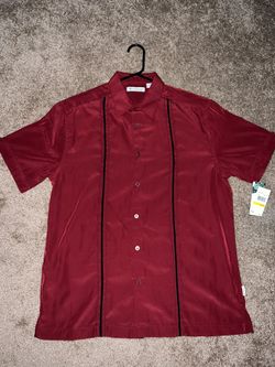 Dress Shirts/Button Ups