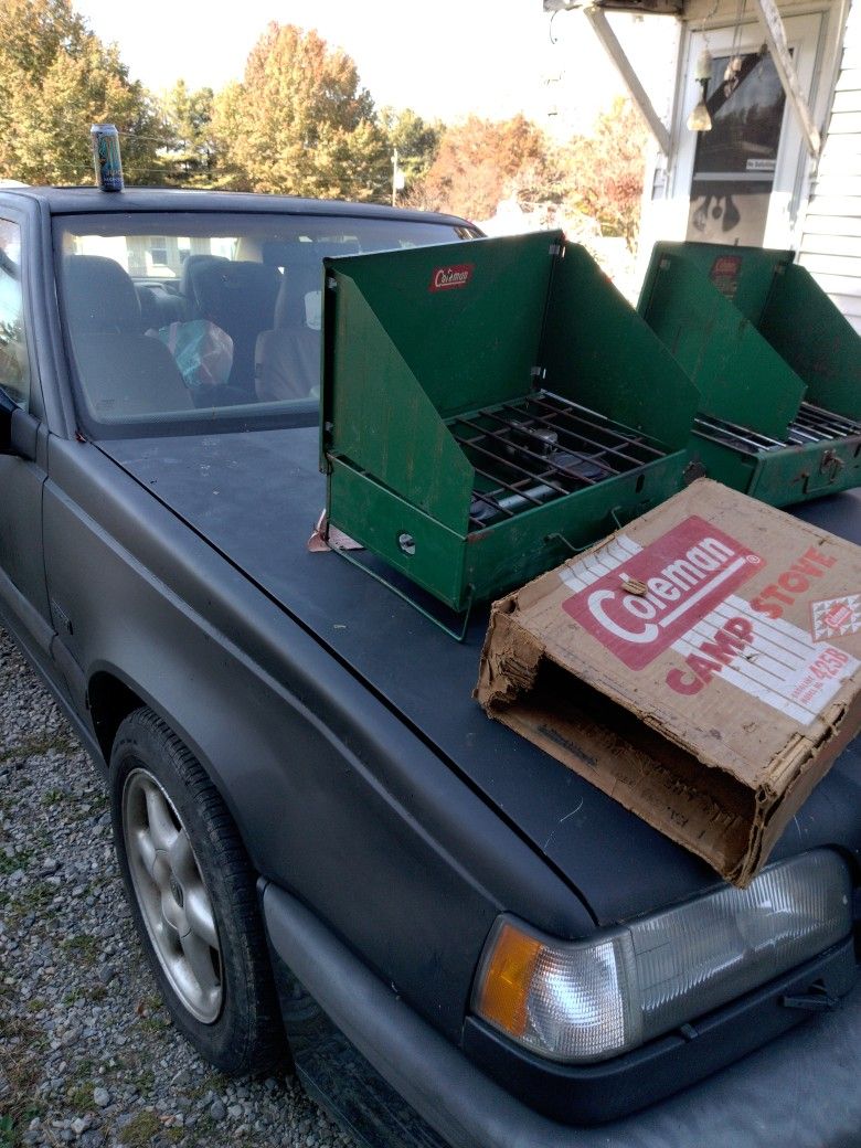 Coleman Camping Stoves Both Model 425B