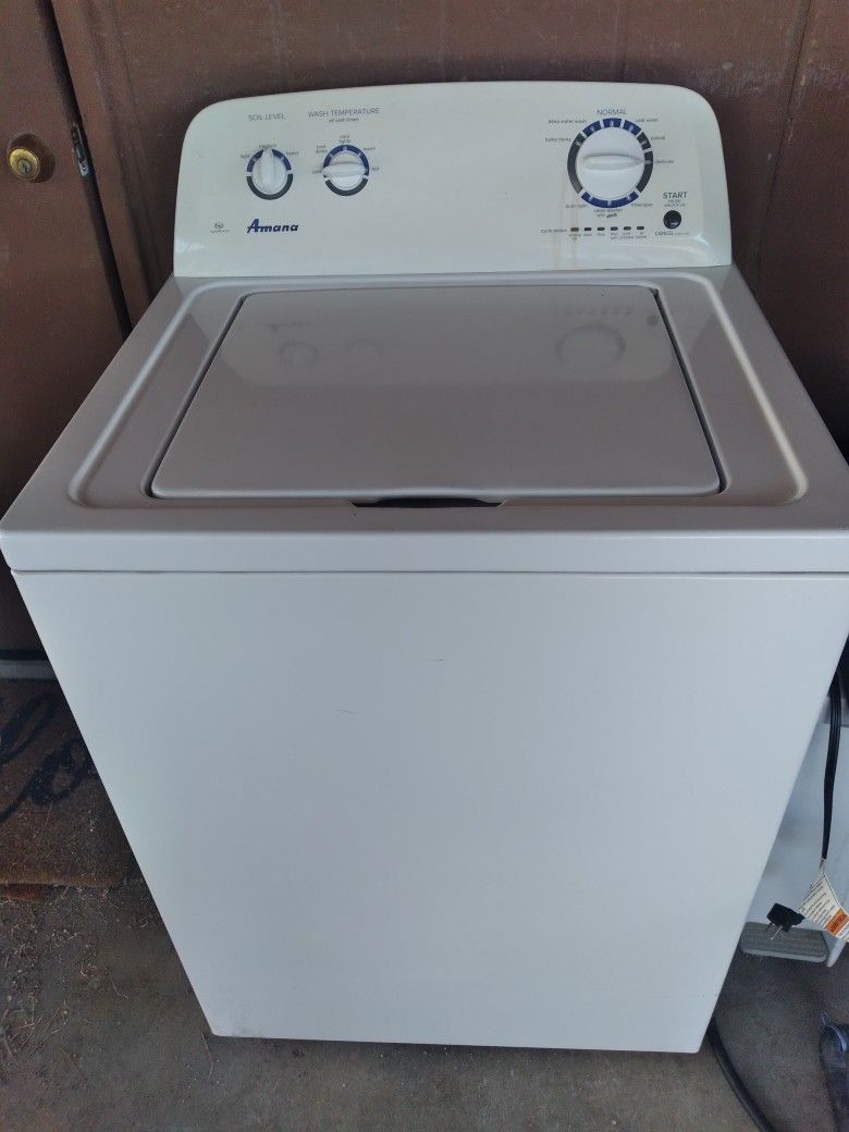 Used Amana Washing Machine (Works Fine But Spinning Drums A Little Loose & Needs Adjustment) Asking 100dlls (Tucson Blvd Around Speedway)