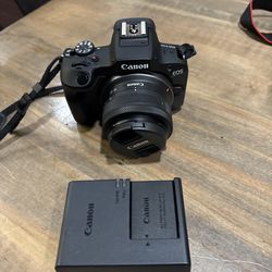 Canon EOS R100 Mirrorless + 18-45mm Lens – Like New – Ready to Use 🔥