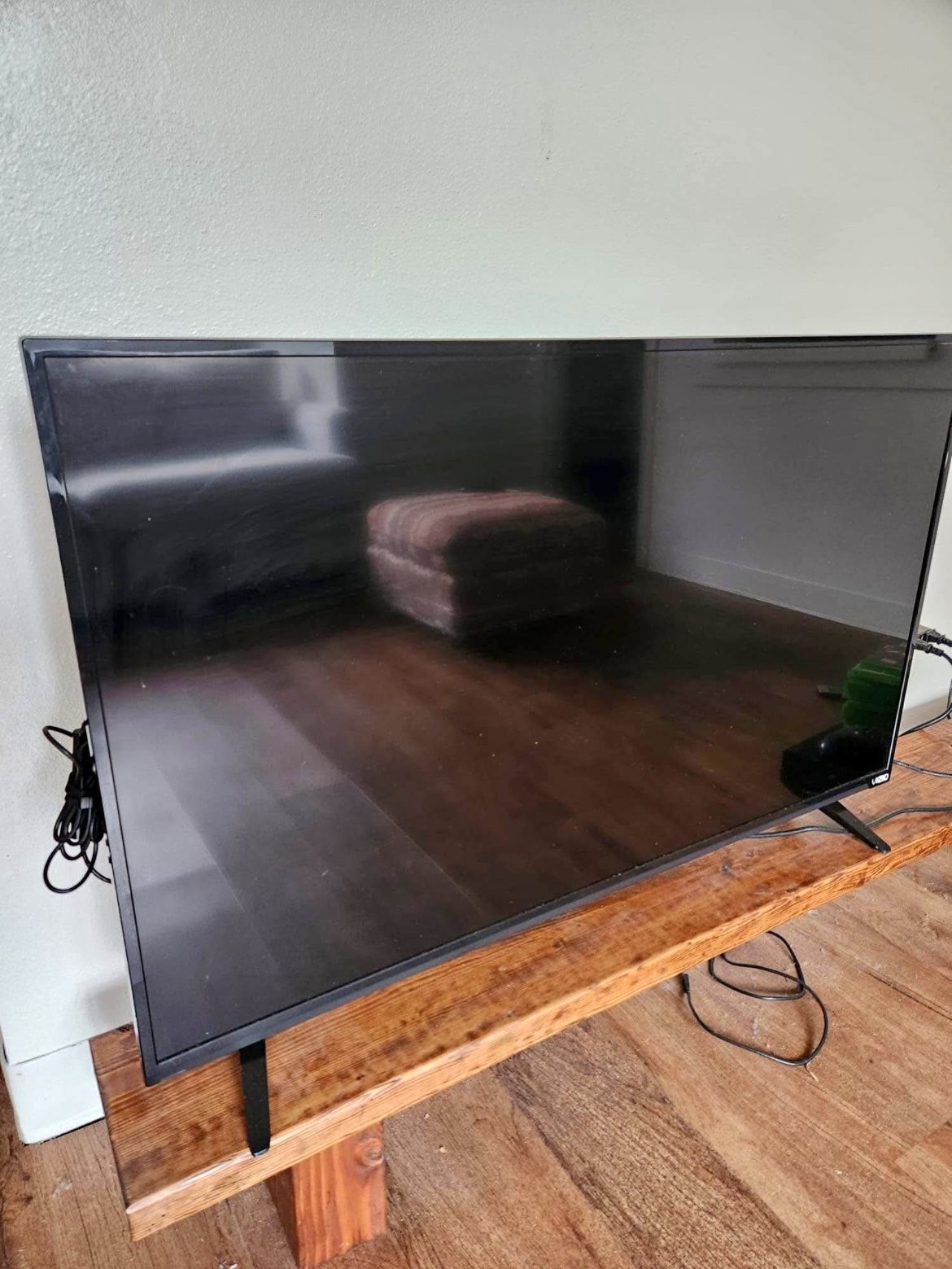 Visio tv 40” with Roku stick