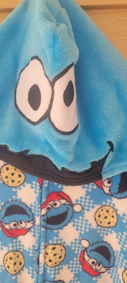 ADULT UNISEX CHRISTMAS COOKIE MONSTER ONE PIECE SLEEPER SIZE XL IN GREAT CONDITION