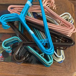 Plastic Hangers 