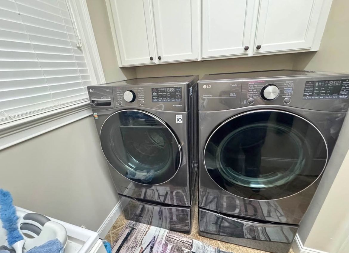 LG bluetooth washer & Dryer