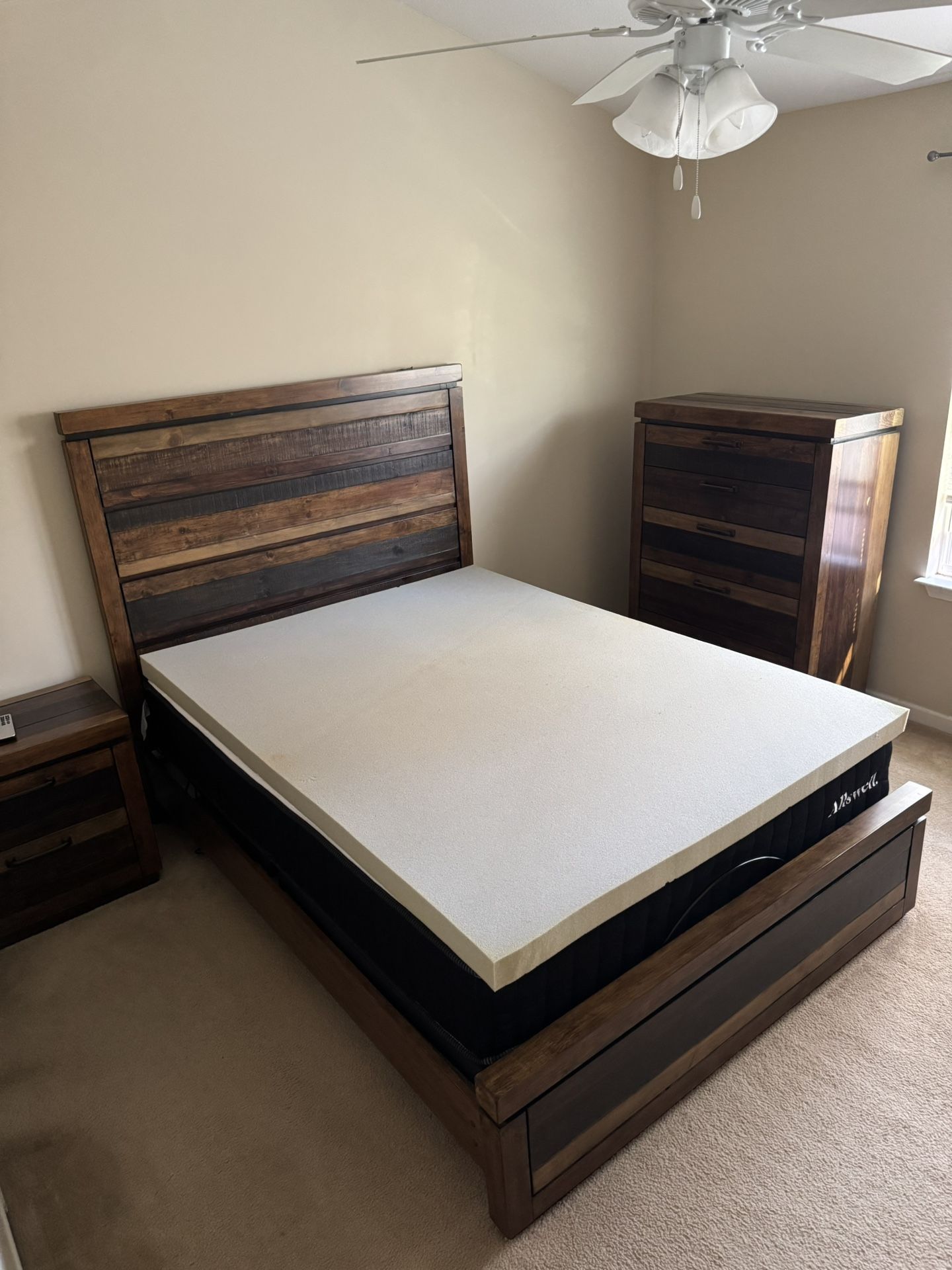 Westover Hills Queen Bedroom Set – Recline/Vibrate Bed + Matching Chest & Nightstand (LIKE NEW)