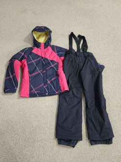 Snow clothes size 10 - 12 girls snow coat jacket bib - pants Columbia + in excellent condition.  Columbia coat is size 10-12 and the bib is size 12 by