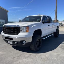 2013 GMC Sierra 2500HD *Runs Great*