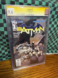LAYAWAY AVAILABLE Batman #1 The New 52 9.6 Slab with signature Greg Capullo graded comic book DC