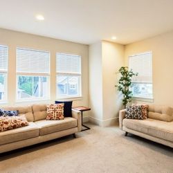 Modern Sofa + Chaise Lounge Couch Set – Neutral Fabric – Great Condition