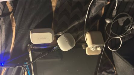 Apple air buds