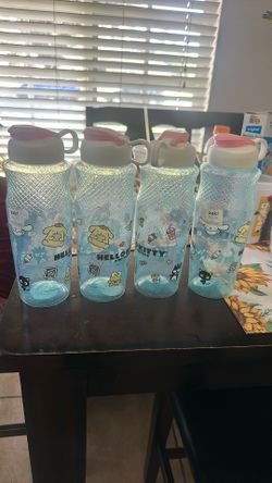 Hello Kitty Friends Water Bottles