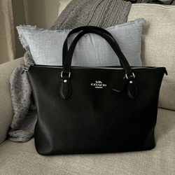 Coach Gallery Tote Bag :: Black And Silver