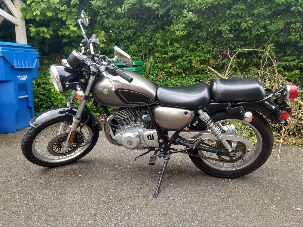 Suzuki tu250x motorcycle