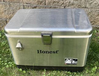 ❄️🥶🧊🥶❄️ 💨COOLER - IGLOO -  Stainless Steel 54 Quart Cooler ❄️🥶🧊🥶❄️ 💨