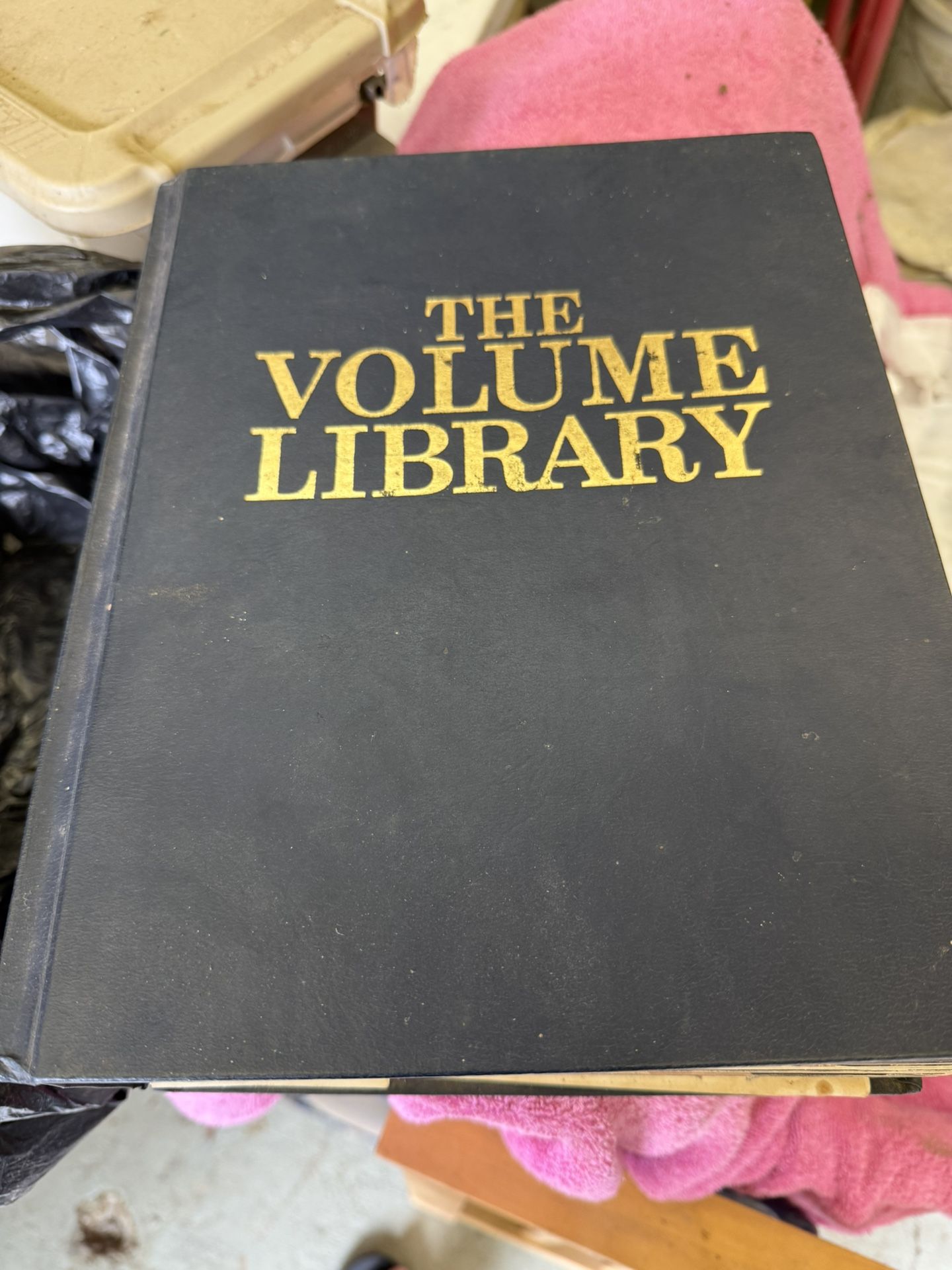Volume library