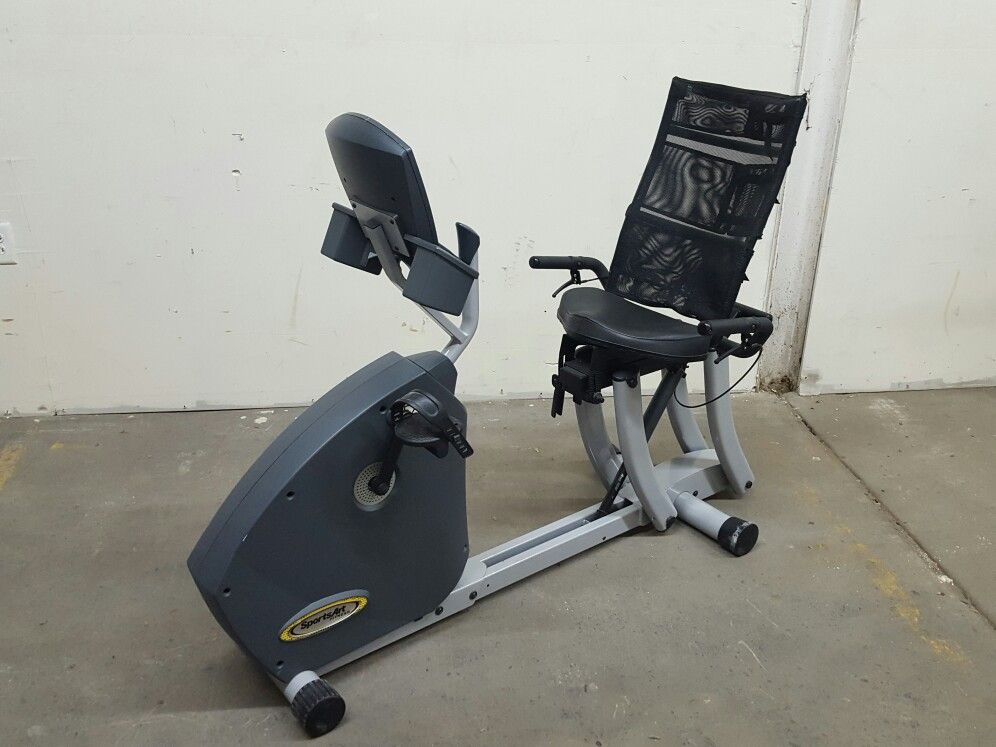 Sportsart recumbent online bike c52r