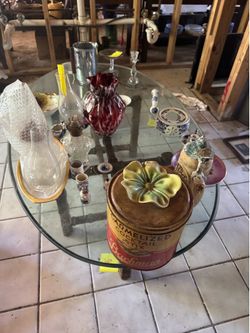 Vintage Drexel Heritage thick glass coffee table