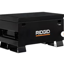 RIDGID 32 in. W x 19 in. H x 18 in. L Po rtable Job