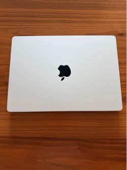 MacBook Pro 14” - M1