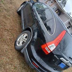 Honda Cr-v 2011.    $7000