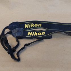 Nikon Camera + Body Cap For Lens Attachment 