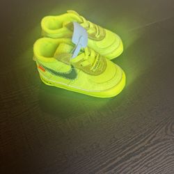 Off -white Nike Neon Side 3 Infant 