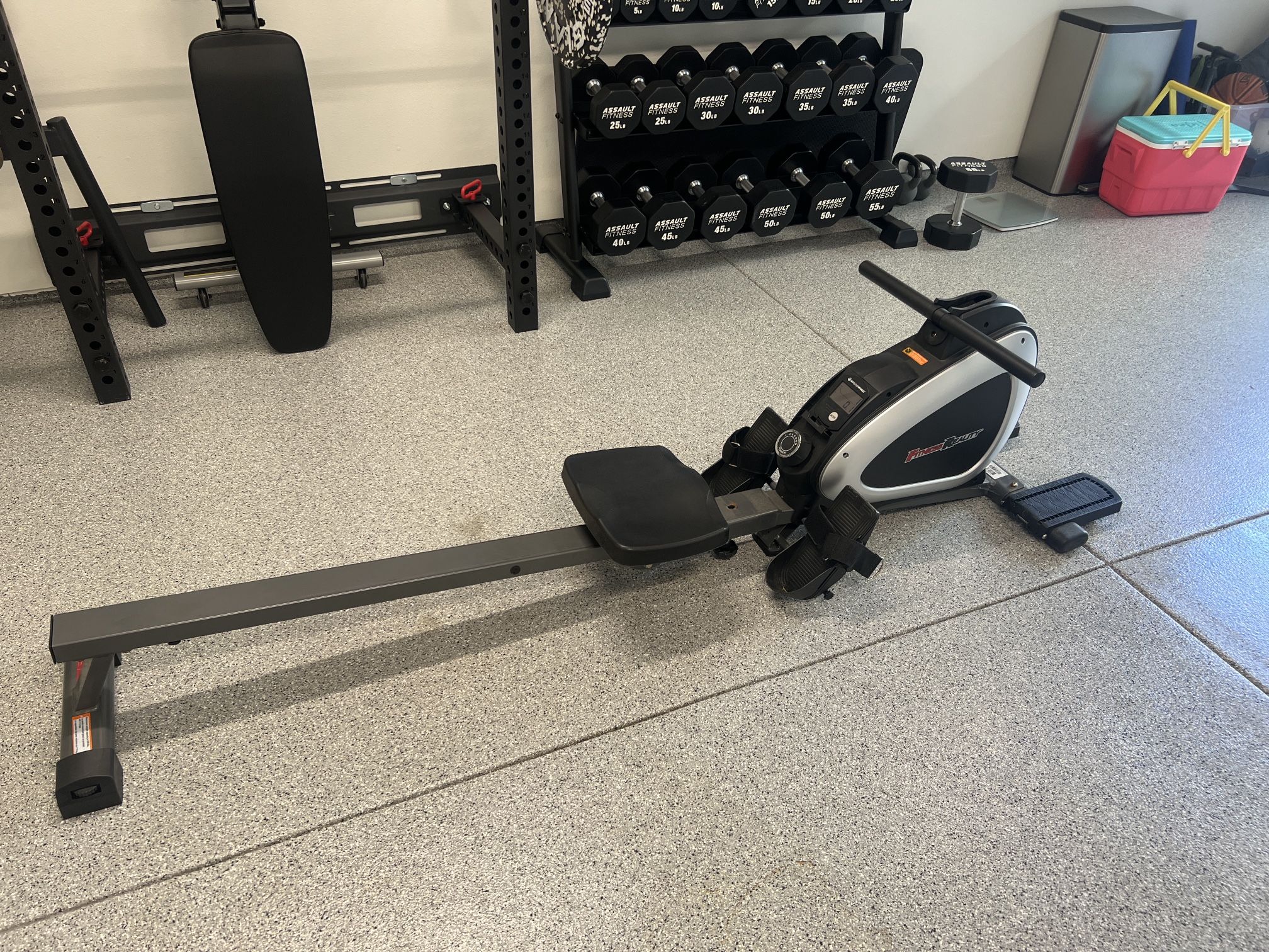 Fitness Reality Foldable Rowing Machine
