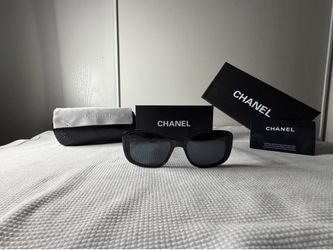 Chanel sunglasses 🕶️