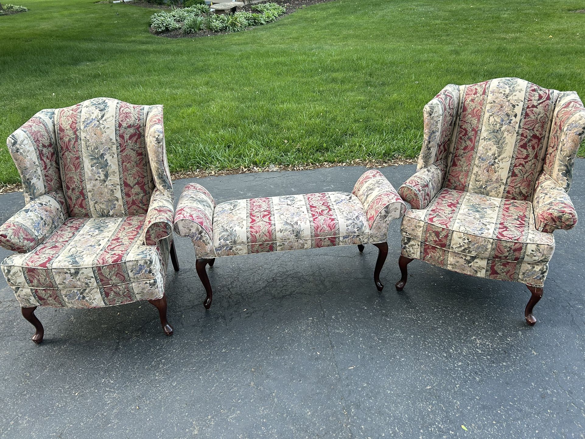2 Chairs and Ottoman/sofa Bench. Excellent Condition. Reupholster For A New Look.