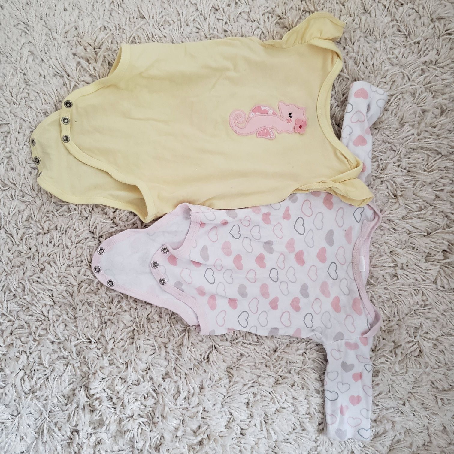 Pile of Free items for 6 to 9 month baby girl