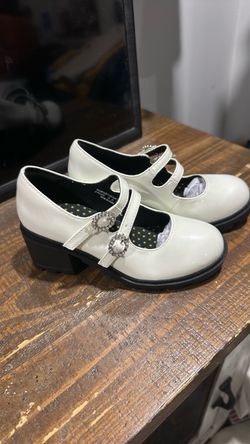 White dream pairs little girl pumps
