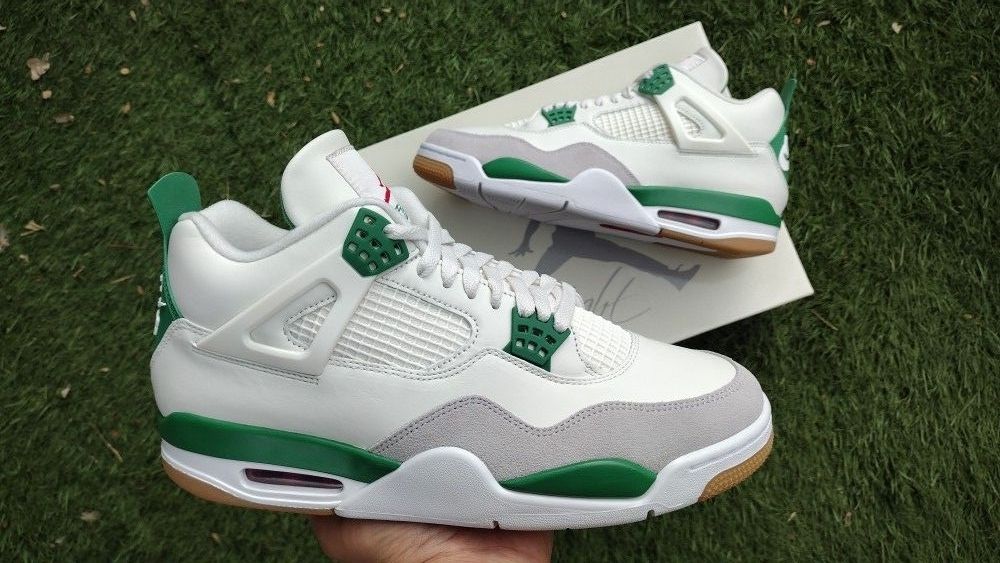 Air Jordan 4 SB,Pine Green, Size 11 Men's 