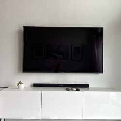 Samsung 60” Smart Tv