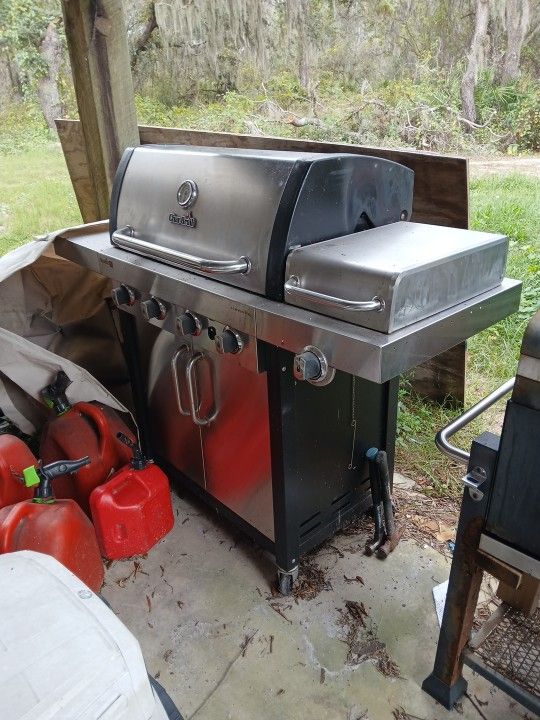 Charbroil Grill Gas.