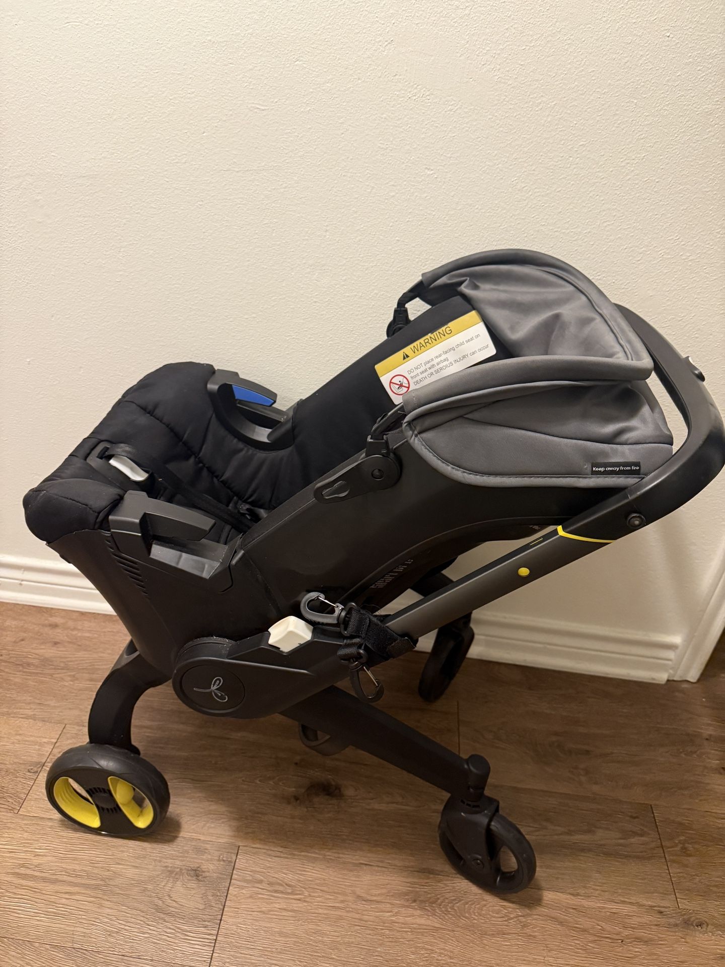 Doona Infant Car Seat & Stroller Combo