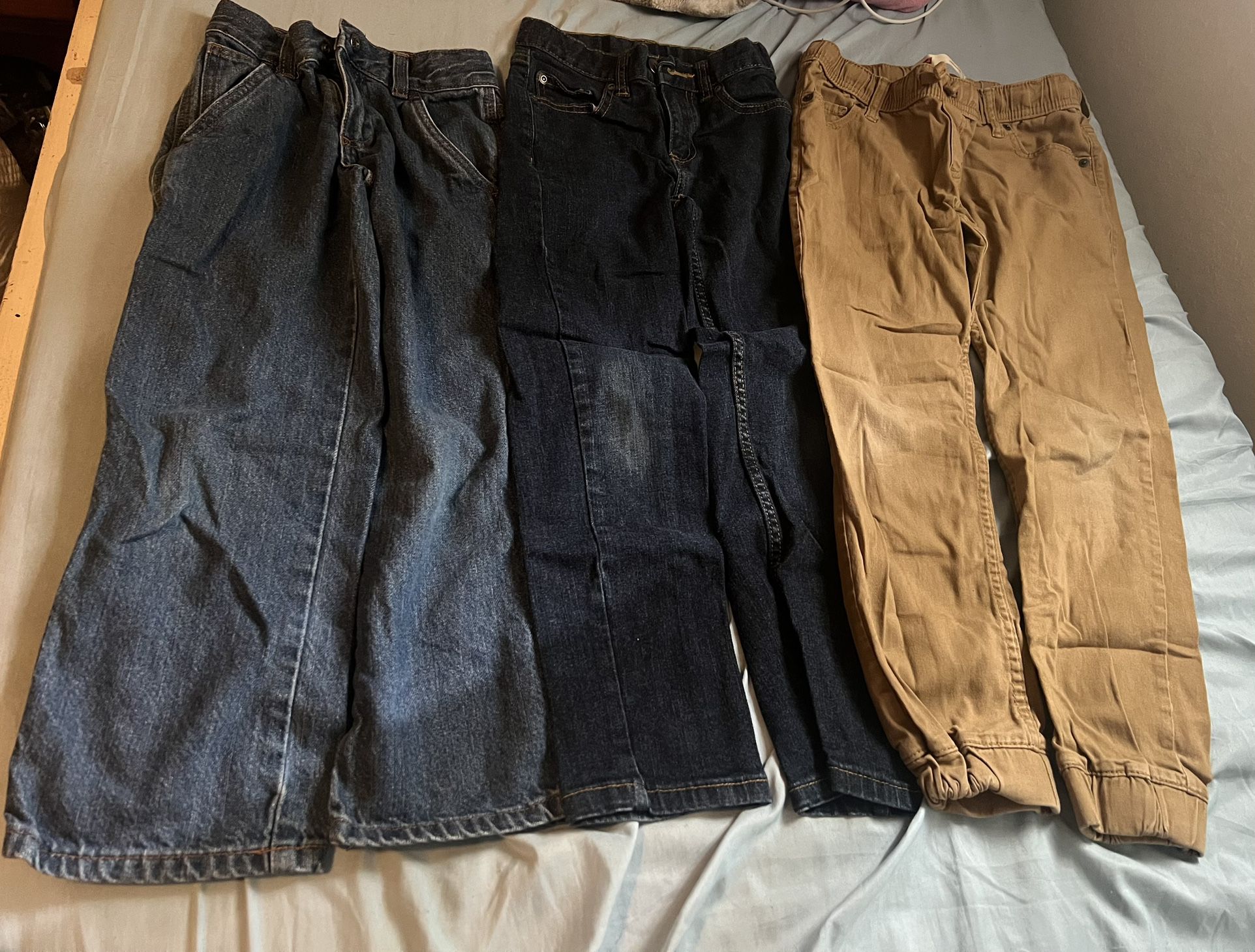 Boys size 7/8 Jeans & Jogger