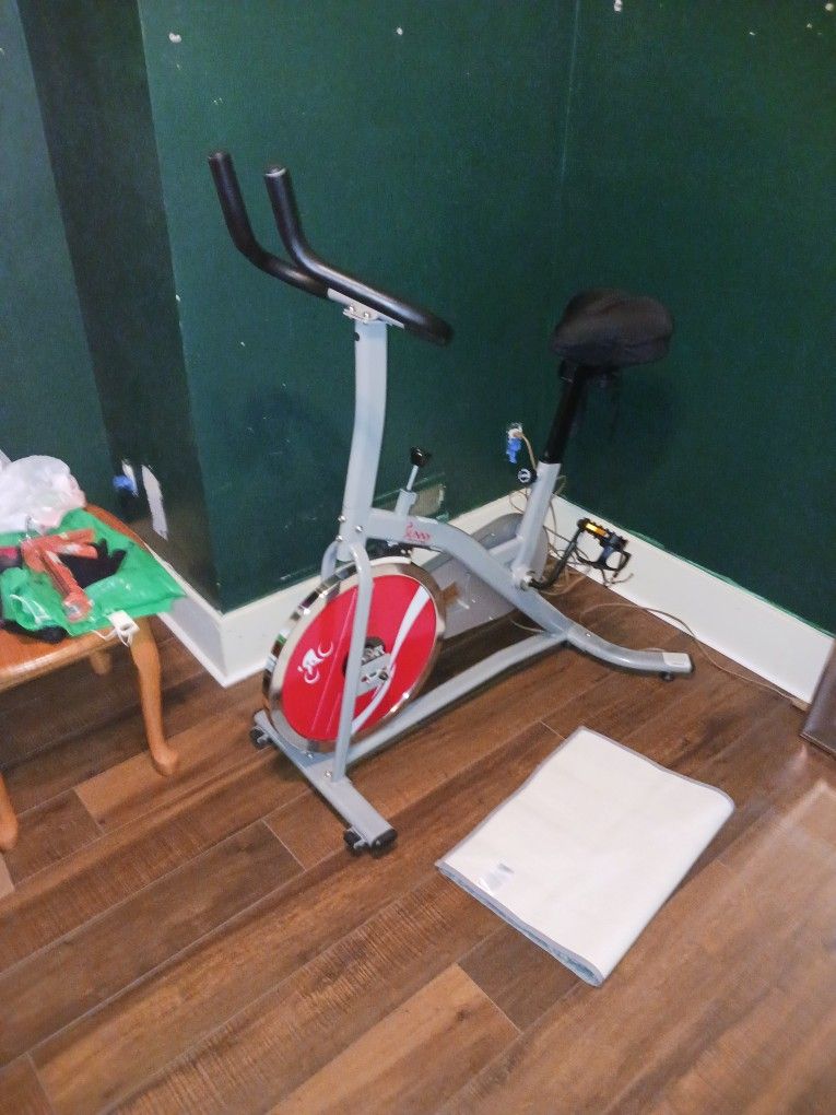 Good Stationary Bike $90