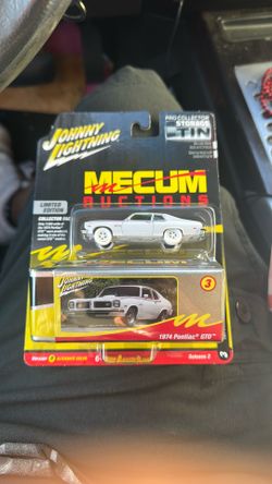 Johnny Lightning chase