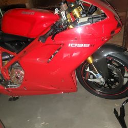 2007.   1049 Ducati S. 2007
