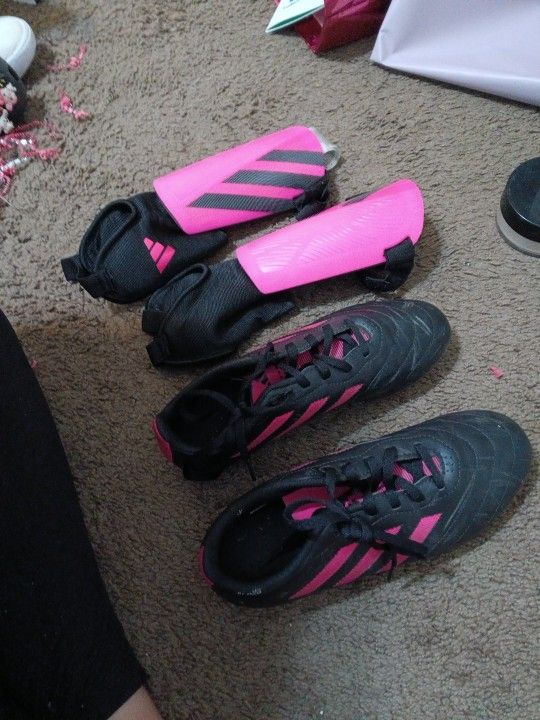 Adidas GiRl Soccer Cleats And Shin Guards